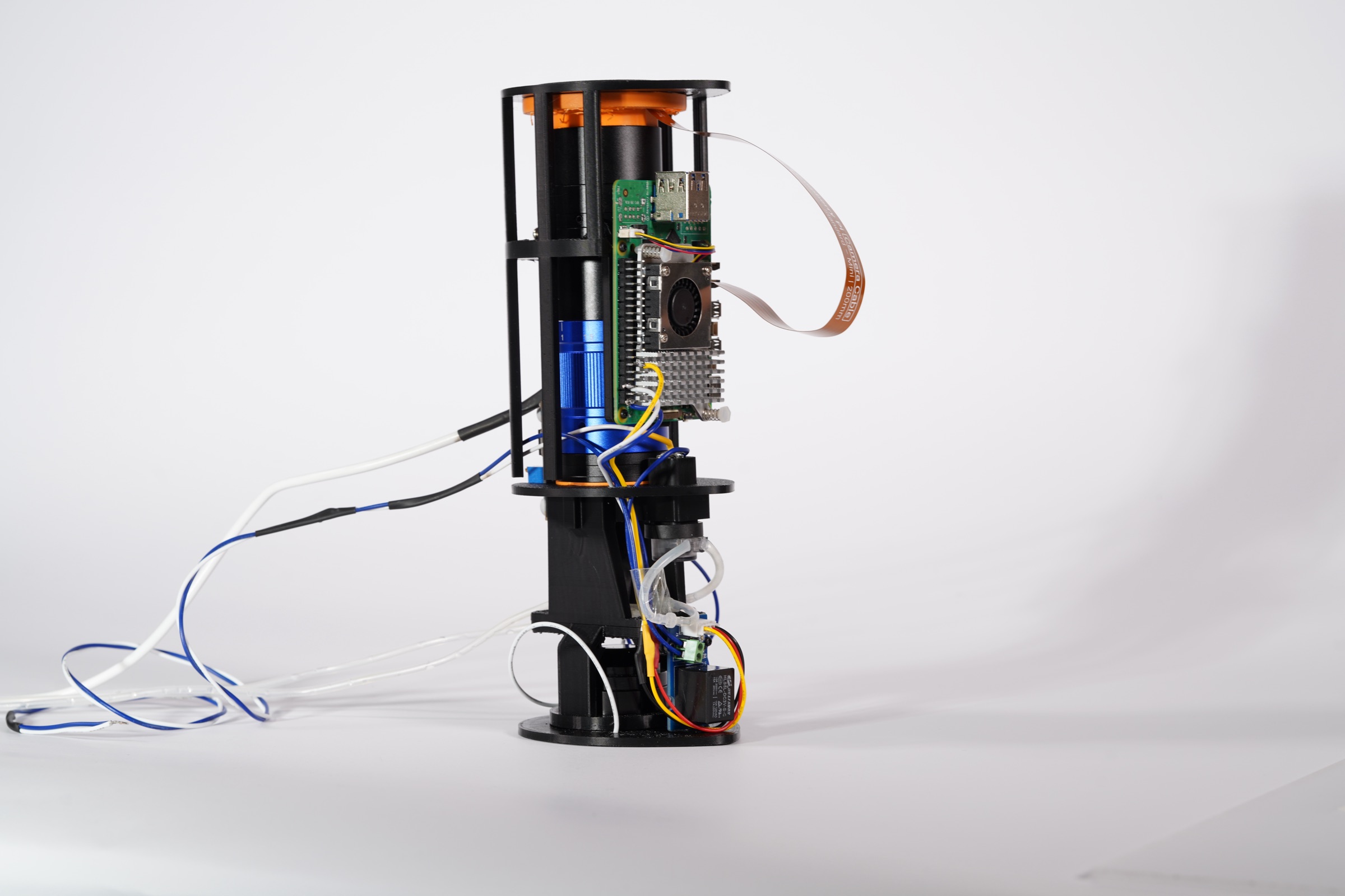 This was the first prototype of lir labs. Sadly I cannot show the latest one due to IP reasons. This got hacked together in a couple of weeks. Until then we secured our first instutitonal VC!