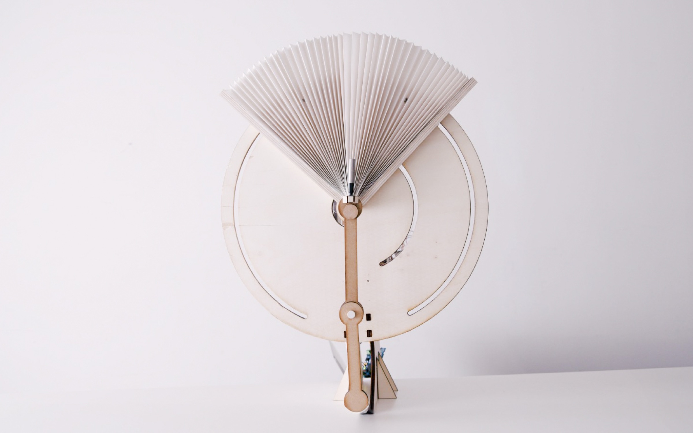 When breathing slows, the panel opens.